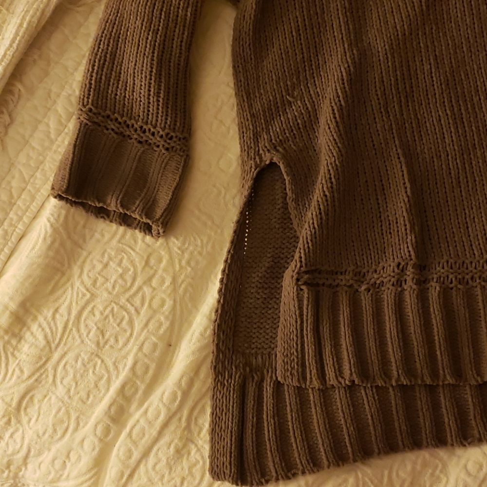 Turtle Neck Sweater - Picture 2 of 3